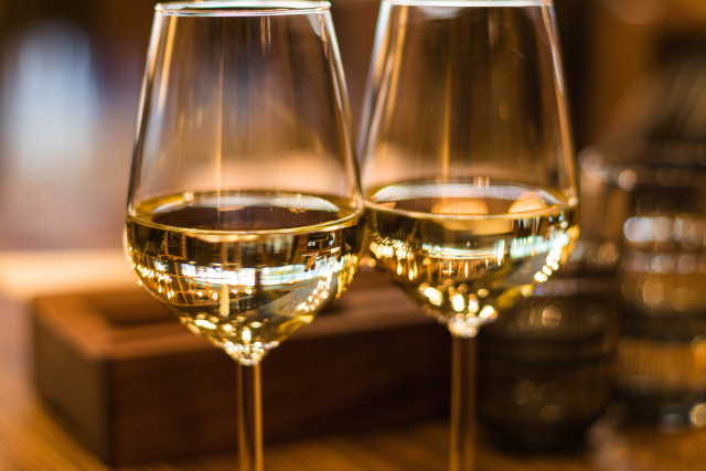 Two glasses of white wine Two glasses of white wine