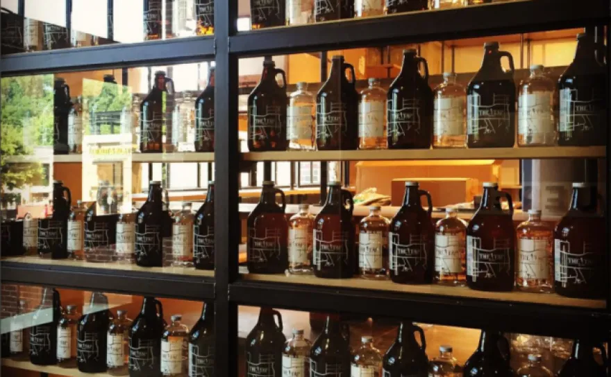Growlers at the Tap on Ponce